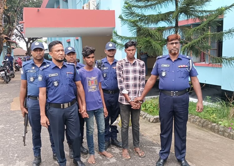 বরকলের বরুনাছড়িতে গৃহবধু হত্যা ও লুটের ঘটনায় দুই আসামি গ্রেফতার, উদ্ধার ১ লাখ ৯৯ হাজার টাকা